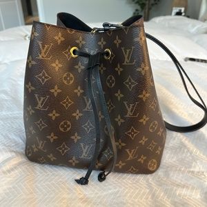Louis Vuitton NeoNoe MM Bag